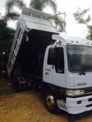 รถฮีโน่ 6 ล้อ FC4J  145 แรงม้า. ปี 44.    สนใจติดต่อ  081 - 6079515