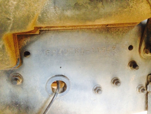 รถฮีโน่ 6 ล้อ FC4J  145 แรงม้า. ปี 44.    สนใจติดต่อ  081 - 6079515