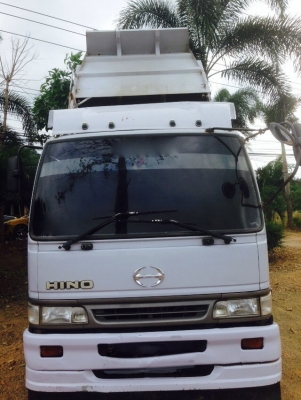 รถฮีโน่ 6 ล้อ FC4J  145 แรงม้า. ปี 44.    สนใจติดต่อ  081 - 6079515