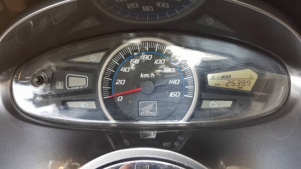 ขออนุญาติขาย HONDA PCX 125i IDLING STOP รุ่น TOP ล้อแม็กแท้ ฟรีค่าโอน ขออนุญาติขาย HONDA PCX 125i IDLING STOP รุ่น TOP ล้อแม็กแท้ ฟรีค่าโอน