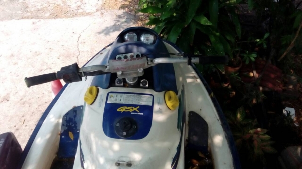 ขายเจ็ทสกีgsx800มีตำหนิไม่ได้ใช้งาน