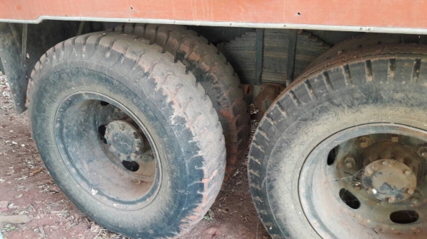 สิบล้อน้ายาว6BD1 สิบล้อน้ายาว6BD1