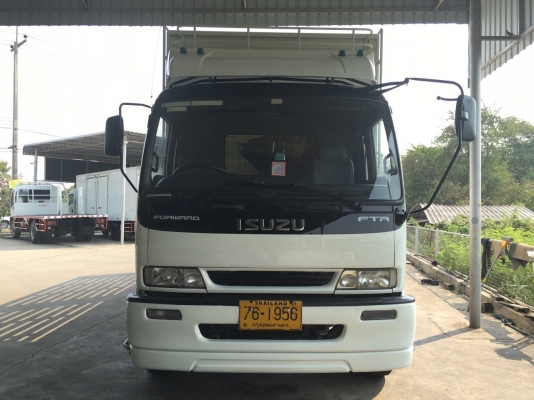 ขาย 6ล้อ ISUZU DECA.FTR Euro 2  เครื่อง200เเรง ต่อกะบะเหล็กพร้อมคอกสูงๆใหม่ๆทั้งลูกเลยปี2547(2004)ยาว7.2เมตร สภาพสวยใครต้องการไม่ผิดหวังราคา950,000บาทจัดไฟเเนนได้ดูรถได้ที่เต็นท์รถ JJ.AUTOCAR 2 หลังวัดจันทรารามติดถนนเพชรเกษมก.ม.ที่68.5 ฝั่งขาเข้านครปฐม-กร
