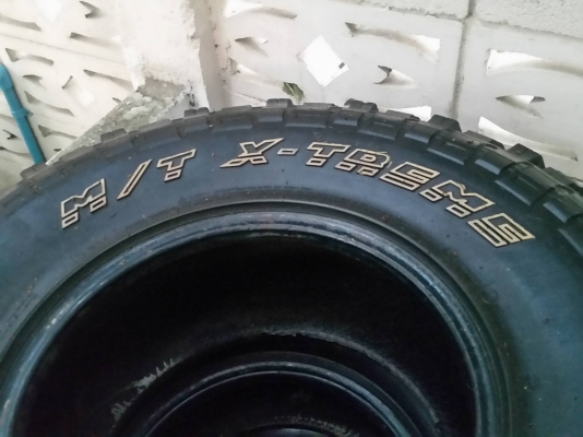 ขายยาง MUD 33" R15 ปี 2012 สภาพ 80\% ขายยาง MUD 33" R15 ปี 2012 สภาพ 80\%