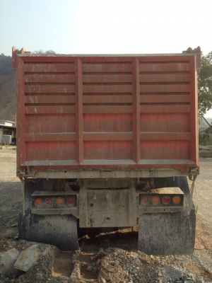 ขายดาวน์  รถสิบล้อสองเพลาดั้มพ์ ตัวแม่อย่างเดียว  ISUZU  DECA 360  ปี 56  วิ่ง 113000  กิโล  สภาพดีมาก  พร้อมใช้งาน