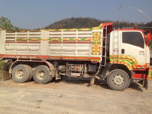 ขายดาวน์  รถสิบล้อสองเพลาดั้มพ์ ตัวแม่อย่างเดียว  ISUZU  DECA 360  ปี 56  วิ่ง 113000  กิโล  สภาพดีมาก  พร้อมใช้งาน