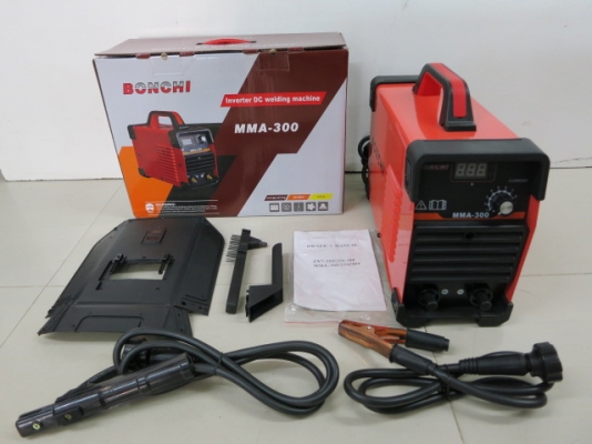 เครื่องเชื่อมอินเวอร์เตอร์ 300 A ยี่ห้อ Bonchi รุ่น MMA-300 ของใหม่ ตัวเบา ยกง่าย มีจอแอลซีดี