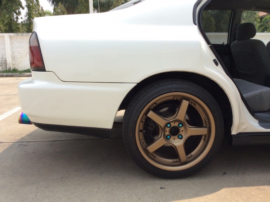 ขายรถ Honda accord ไฟท้าย 2ก้อน ปี97 เครื่องเดิม 2.2 เกียร์ธรรมดา ไฟฟ้าทั้งคัน ภายในเดิมๆสวยสะอาด แอร์เย็นวิทยุCD ตัวถังทนงดีสีเต็มเงาทั้งคัน แม็กขอบ 17" รถขับดีครับ พร้อมใช้งาน ภาษี59 ธันวาคม เล่มพร้อม ขับกลับได้เลยครับ ขายถูก