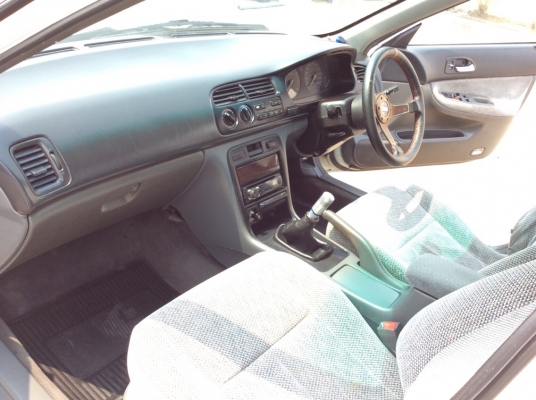 ขายรถ Honda accord ไฟท้าย 2ก้อน ปี97 เครื่องเดิม 2.2 เกียร์ธรรมดา ไฟฟ้าทั้งคัน ภายในเดิมๆสวยสะอาด แอร์เย็นวิทยุCD ตัวถังทนงดีสีเต็มเงาทั้งคัน แม็กขอบ 17" รถขับดีครับ พร้อมใช้งาน ภาษี59 ธันวาคม เล่มพร้อม ขับกลับได้เลยครับ ขายถูก