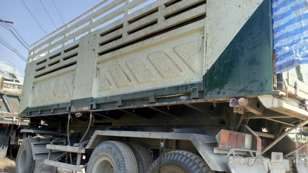 ขายหางพ่วงดัมพ์สามมิตร 3 เพลาปี 2554 ราคา 600000