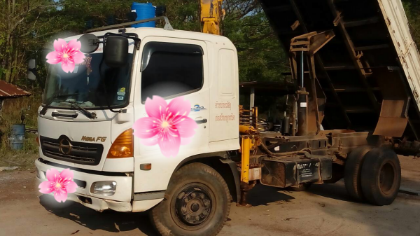 ขายรถบรรทุก 6 ล้อดัมพ์ติดเงียบ 3 ตัน HINO FG8J 220 แแรงม้า ดัมพ์สามมิตรยาว 5.20 เมตรไมล์ 90000 กม.ราคา 950000