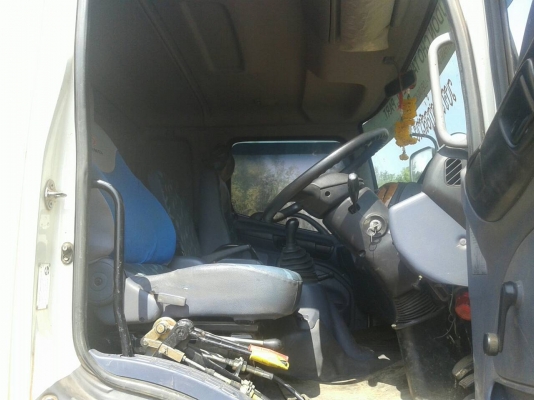 ขายรถบรรทุก 6 ล้อดัมพ์ติดเงียบ 3 ตัน HINO FG8J 220 แแรงม้า ดัมพ์สามมิตรยาว 5.20 เมตรไมล์ 90000 กม.ราคา 950000