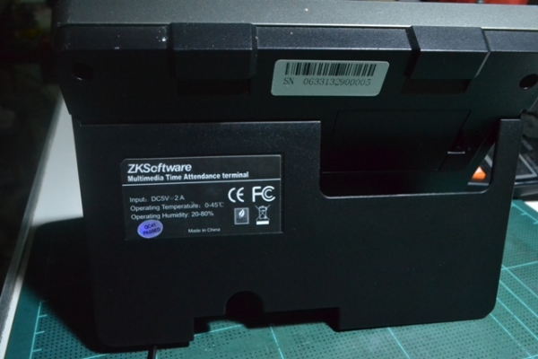 เครื่องสแกนลายนิ้วมือลงเวลพนักงาน ZK รุ่นH8