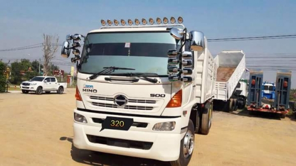 ขาย 320  mega ปี49  จัดได้  13-14  ราคาคุยกันได้ครับ  รถสวยสภาพตามในรูปเลยครับ