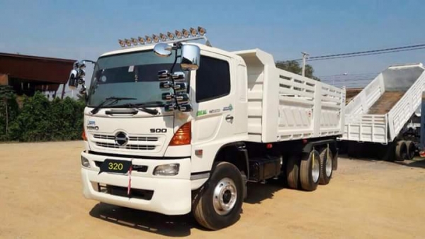 ขาย 320  mega ปี49  จัดได้  13-14  ราคาคุยกันได้ครับ  รถสวยสภาพตามในรูปเลยครับ