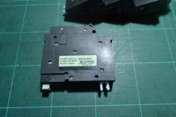 ลูกเซอร์กิตSchneider 50A 1 ตัว 40A 3ตัว ขายรวม 4 ตัว