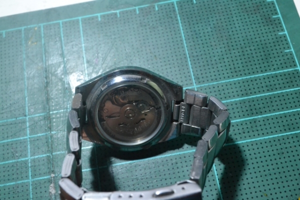 นาฬิกา SEIKO 5 Automatic หลังใส หน้าปัทม์30มม.