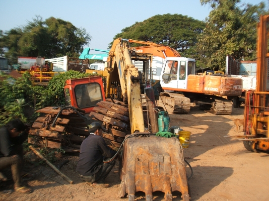 ขายซากรถแม็คโคร แยกชิ้นส่วน ทุกชิ้นที่ต้องการ เช่น ตัวเดิน เครื่อง ปั้ม โซ่ กระบอก บุ้งกี้ มอเตอร์สวิง เอว ขายซากรถแม็คโคร แยกชิ้นส่วน ทุกชิ้นที่ต้องการ เช่น ตัวเดิน เครื่อง ปั้ม โซ่ กระบอก บุ้งกี้ มอเตอร์สวิง เอว