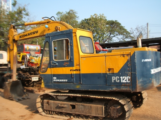 ขายรถแม็คโคร โคมัตสุ 120-2 เครื่องดี ปั้มดี โซ่ช่วงล่างดี สภาพพร้อมใช้งาน