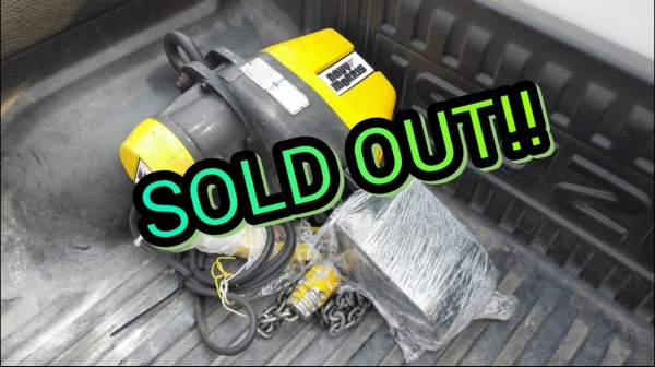 ==== SOLD ==== รอกโซ่ไฟฟ้า NAVY MORRIS Made in Germany ขนาด 1 ตัน.ไฟ 380V. โซ่ยาว 6 เมตร สภาพสวยอุปกรณ์ครบดึงนิ่มพร้อมใช้งาน