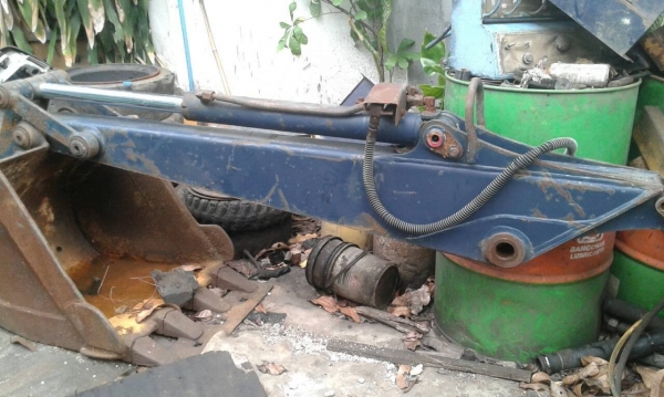 ขายถูกด่วนๆARMอาร์ม+บุ๊งกี๋+โตงเตงถอดจากรถขุดKOMATSU PC50UU-1 /สลัก 45 มิล*ขายยกชุด*ราคาเพียง 38,000 บาท สนใจรีบติดต่อ 0819337688 ขายถูกด่วนๆARMอาร์ม+บุ๊งกี๋+โตงเตงถอดจากรถขุดKOMATSU PC50UU-1 /สลัก 45 มิล*ขายยกชุด*ราคาเพียง 38,000 บาท สนใจรีบติดต่อ 0819337688