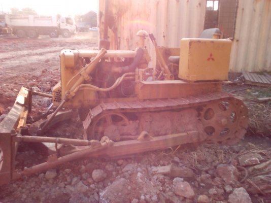 ขายรถแทรกเตอร์ขนาดD2ใช้งานได้เหมา3คันถูกๆไปเลย