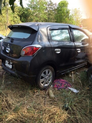 ซากมิราจ ปี13 สีเทา เเยกขายทั้งคันสนใจสอบถามได้มีหลายรุ่นทั้งเก๋งเเละกระบะ