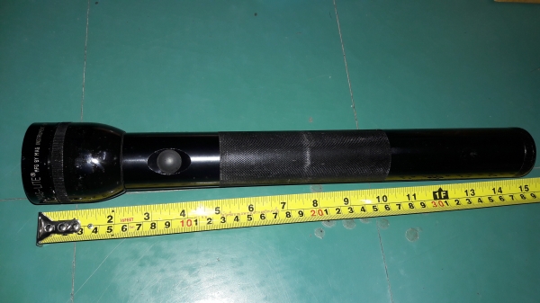 ขายไฟฉายMAG-LITE Made in USA. ขนาด4ท่อน ขายไฟฉายMAG-LITE Made in USA. ขนาด4ท่อน