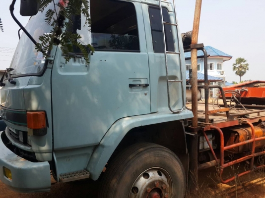 ขออนุญาติขายรถสิบล้อหัวลากนางฟ้าโค๊ชตัว  K  เครื่อง  240 แรงขายพร้อมหางโรเบส  ส.สุชัยสองเพลาเอกสารครบพร้อมโอน  ราคา  1150000  สนใจติดต่อ  0853224877-0988930465