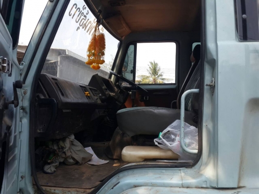 ขออนุญาติขายรถสิบล้อหัวลากนางฟ้าโค๊ชตัว  K  เครื่อง  240 แรงขายพร้อมหางโรเบส  ส.สุชัยสองเพลาเอกสารครบพร้อมโอน  ราคา  1150000  สนใจติดต่อ  0853224877-0988930465