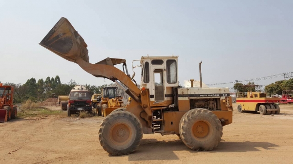 ขาย รถตัก KOMATSU 515 เครื่องเดิม DA640 ปั้มดี รถใช้งานอยู่เป็นประจำ ราคาต่อรองได้