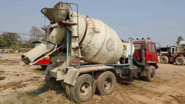 ขาย รถโม่ปูน 5 คิว 10 ล้อ 2 เพลา ISUZU SRZ450 เครื่อง DH100 240 แรงม้า คัสซีสวยตลอดเส้น รถใช้งานได้ปกติ ทะเบียนพร้อมโอนครับ ขาย รถโม่ปูน 5 คิว 10 ล้อ 2 เพลา ISUZU SRZ450 เครื่อง DH100 240 แรงม้า คัสซีสวยตลอดเส้น รถใช้งานได้ปกติ ทะเบียนพร้อมโอนครับ