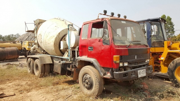 ขาย รถโม่ปูน 5 คิว 10 ล้อ 2 เพลา ISUZU SRZ450 เครื่อง DH100 240 แรงม้า คัสซีสวยตลอดเส้น รถใช้งานได้ปกติ ทะเบียนพร้อมโอนครับ ขาย รถโม่ปูน 5 คิว 10 ล้อ 2 เพลา ISUZU SRZ450 เครื่อง DH100 240 แรงม้า คัสซีสวยตลอดเส้น รถใช้งานได้ปกติ ทะเบียนพร้อมโอนครับ