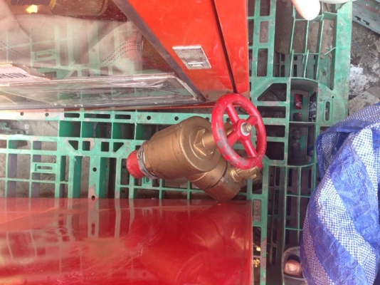 ตู้เก็บอุปกรณ์ดับเพลิง2 ตู้ สายพร้อมหัว 3เส้น วาวล์1 ขวาน 2 ขาย15,000บาทขายเหมา ไม่เเยก ตู้เก็บอุปกรณ์ดับเพลิง2 ตู้ สายพร้อมหัว 3เส้น วาวล์1 ขวาน 2 ขาย15,000บาทขายเหมา ไม่เเยก