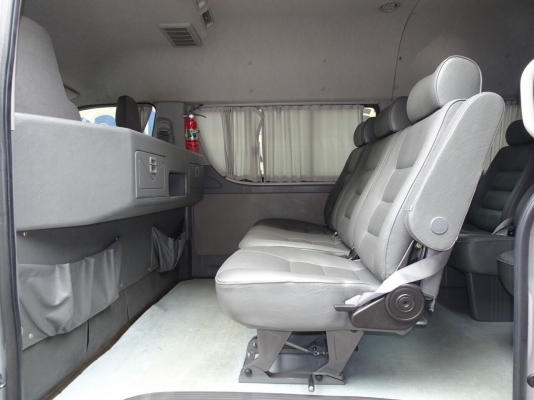 TOYOTA HIACE COMMUTER 2.5D4D MT ปี 2010 โทร 098-919-0195 ดาว ออโต้เบสท์