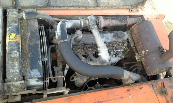 ขาย 465,000 รถแบคโฮ HITACHI  EX 220-1 เครื่องดีปั้มแรงเอวแน่นช่วงล่างดีรถพร้อมใช้ 090-772-3710 090-772-3708