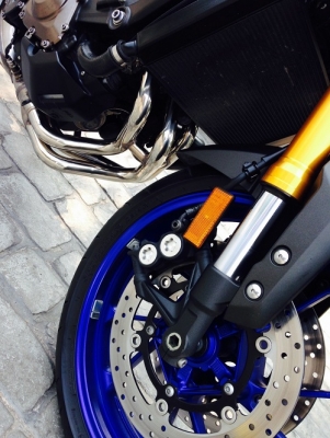 Re: ขาย YAMAHA FZ-09 รถ สภาพใหม่มาก วิ่ง 9,XXX โล สีเดิมทั้งคัน ไม่ล้ม ไม่มีชน Re: ขาย YAMAHA FZ-09 รถ สภาพใหม่มาก วิ่ง 9,XXX โล สีเดิมทั้งคัน ไม่ล้ม ไม่มีชน