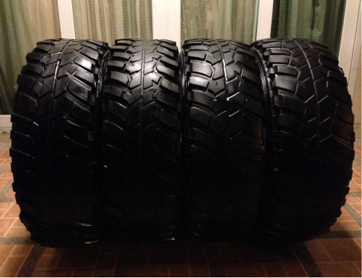ยาง Mud Dunlop 285 75 16 ปี13 พร้อมใช้งาน ราคาไม่แพง