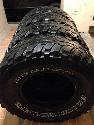 ยาง Mud Dunlop 285 75 16 ปี13 พร้อมใช้งาน ราคาไม่แพง