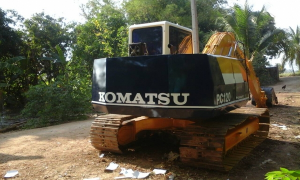 KOMATSU  แบคโฮ120-5  อินวอยท์  ขาย 800,000