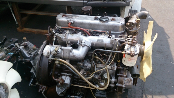 .เครื่องอิซูสุ 100แรง 4BC1 พร้อมเกีร์ยสวยๆ