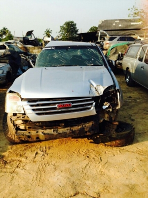 ซากดีเเมกด์ เครื่อง2500 เเยกขายทั้งคันถอดได้ทุกอย่างสนใจสอบถามได้มีหลายรุ่นทั้งเก๋งเเละกระบะ ซากดีเเมกด์ เครื่อง2500 เเยกขายทั้งคันถอดได้ทุกอย่างสนใจสอบถามได้มีหลายรุ่นทั้งเก๋งเเละกระบะ