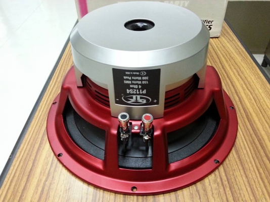 ลำโพงซัพ12"ของใหม่ RockFordFosGate รุ่นP112s4 usa