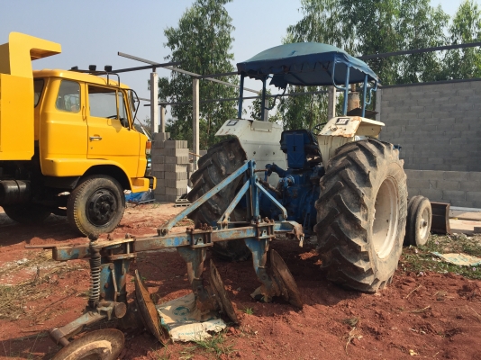 FORD 6610 ไอ้หนุ่มเสื้อลาย 0952295252 ใบดัน หาง3 ปั้มเหลี่ยม ไอดีกลม สวยพร้อมใช้