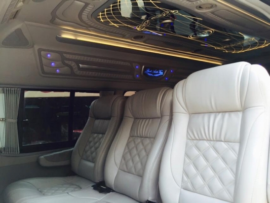 โทร 0922726669 ตันหยงรถตู้เบสฝั่งธน CNG ปี 2007 แต่งวีไอพี ราคา 659,000 บาท