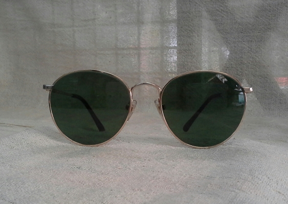 แว่นตาคลาสสิคทรง 'หยดน้ำ-จอห์น เลนนอน'  HOYA made in Japan