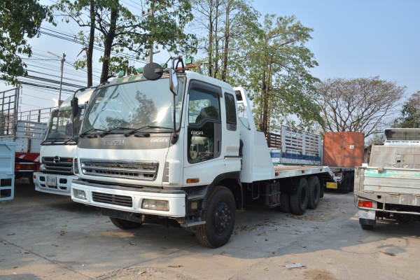 ISUZU GIGA  เครื่อง 6WF  370  hp กระบะพื้นเรียบท้ายลาด