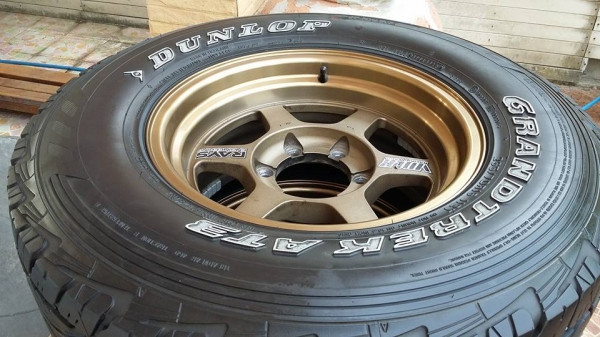 ขายล้อหล่อ TE37X ขอบ 16x8 off 0 สีน้ำตาลพร้อมยาง ถูกๆ ขายล้อหล่อ TE37X ขอบ 16x8 off 0 สีน้ำตาลพร้อมยาง ถูกๆ