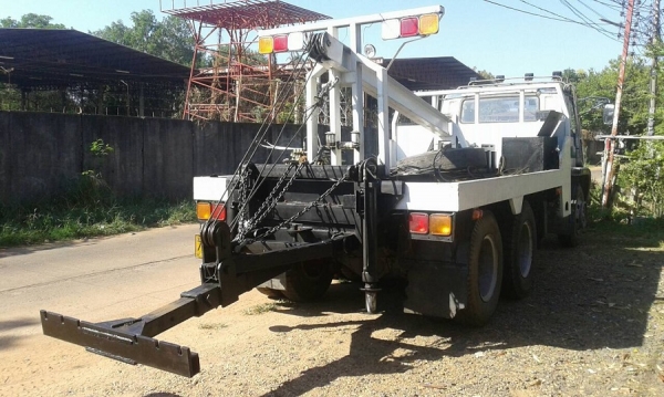 ขายรถยก 10 ล้อ พร้อมอุปกรณ์ ขายดาวน์ 50000