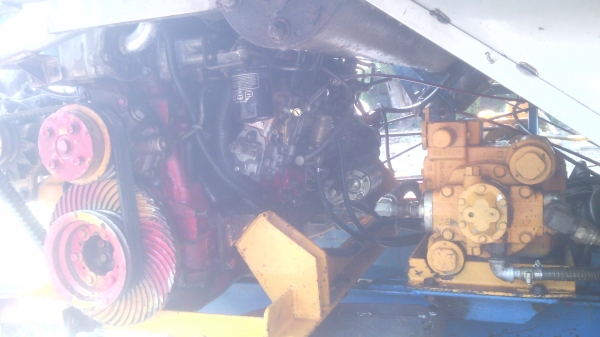 รถเกี่ยวข้าวอำนวยการช่าง600,000